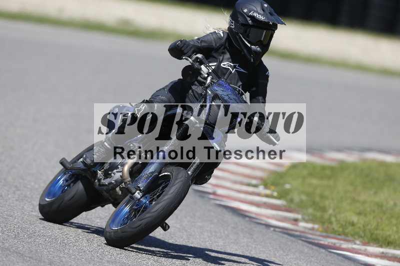 /43 08.08.2025 Discover the Bike ADR/Bike 1 gruen/450